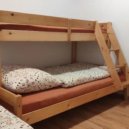 U Grosika * Oscadnica