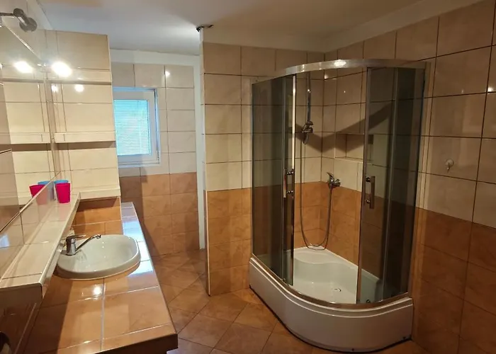 U Grosika * Oscadnica